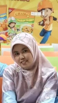 Nia Warsalia