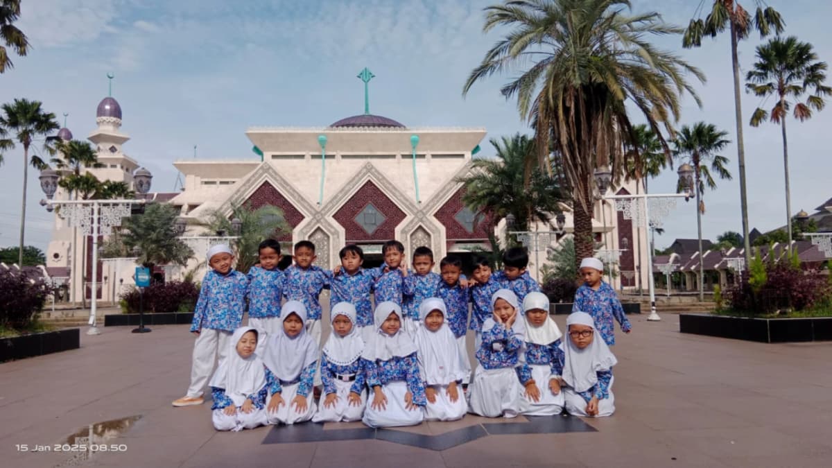 Suasana kelas TK Islam At-Tin